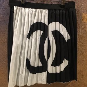 Chanel Pleated skirt